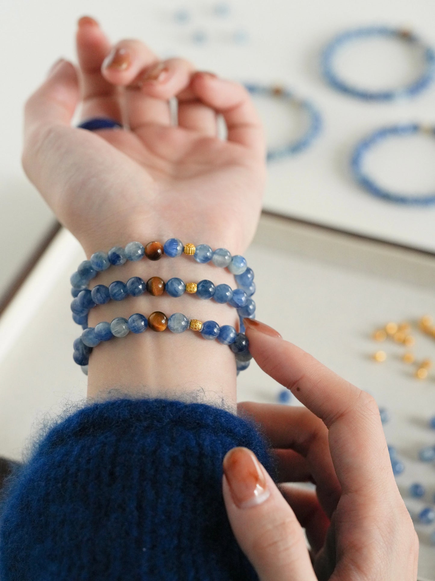 Blue Kyanite Healing Bracelet – Health & Harmony