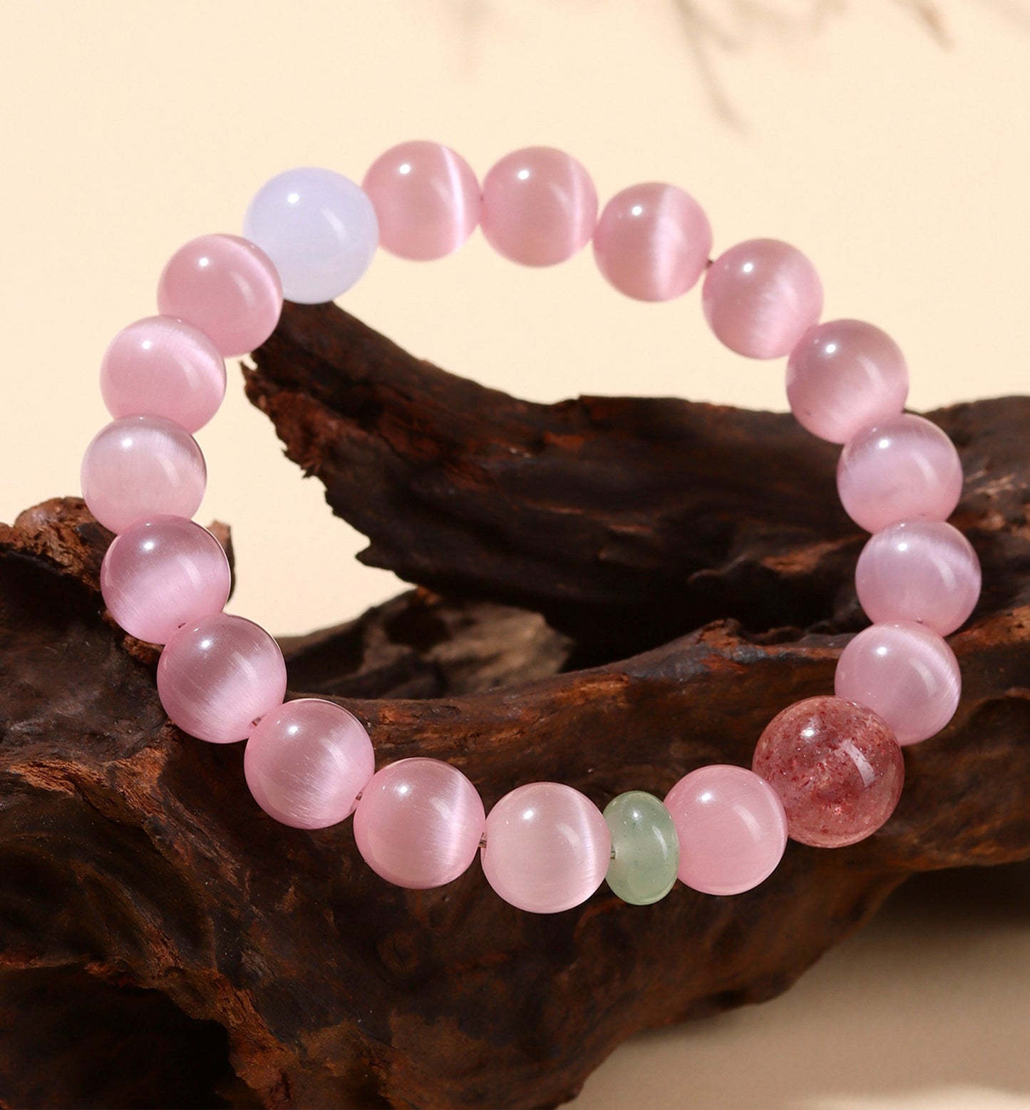 Love Gaze Bracelet